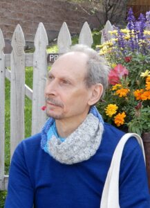 Pressbild på författaren Richard Zimler utomhus